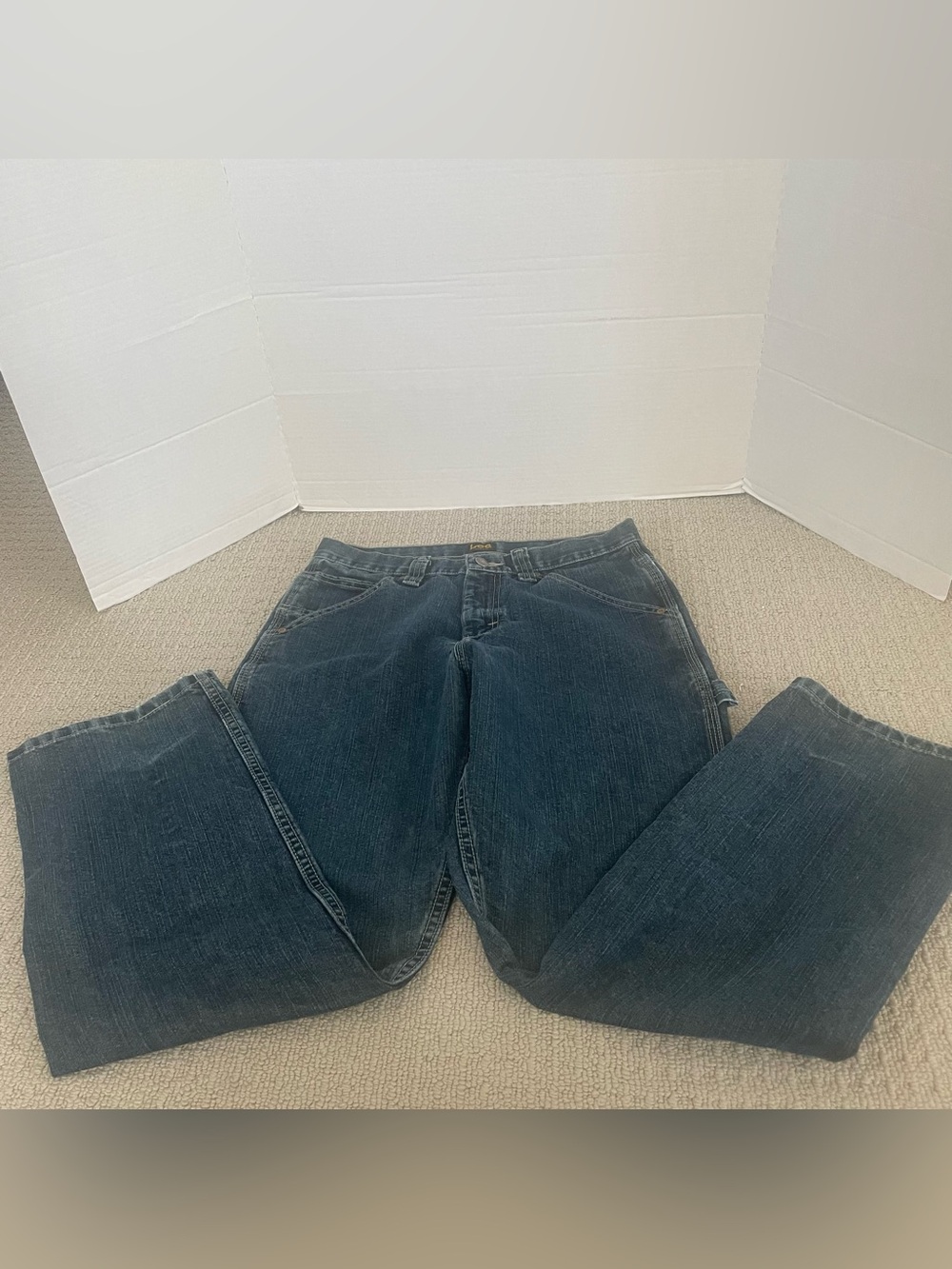 Women’s loose fit Lee dark denim jeans